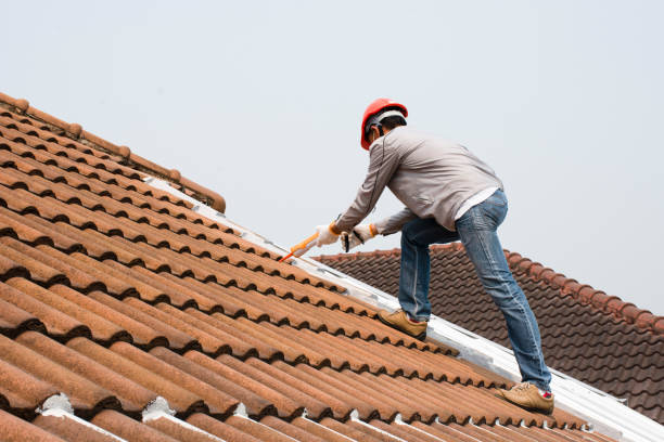 Best Commercial Roofing Services  in Hartville, OH